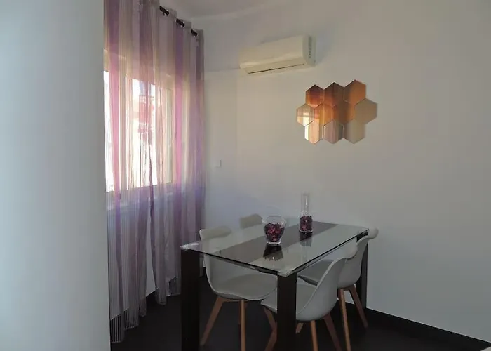 Rendez Vous Ii פורטו